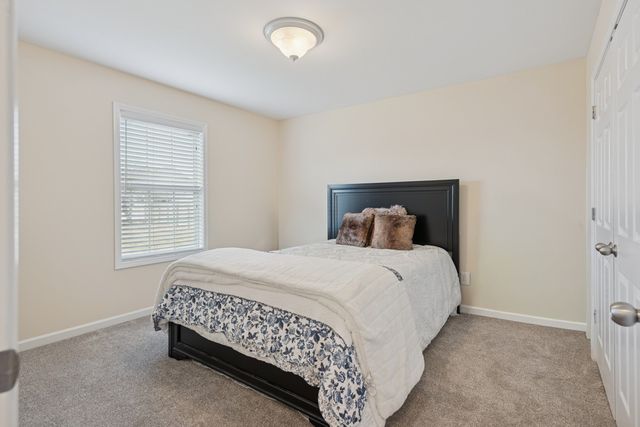 533 Bradford Dr, Gallatin, TN 37066