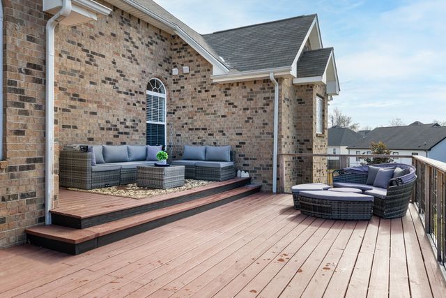 533 Bradford Dr, Gallatin, TN 37066