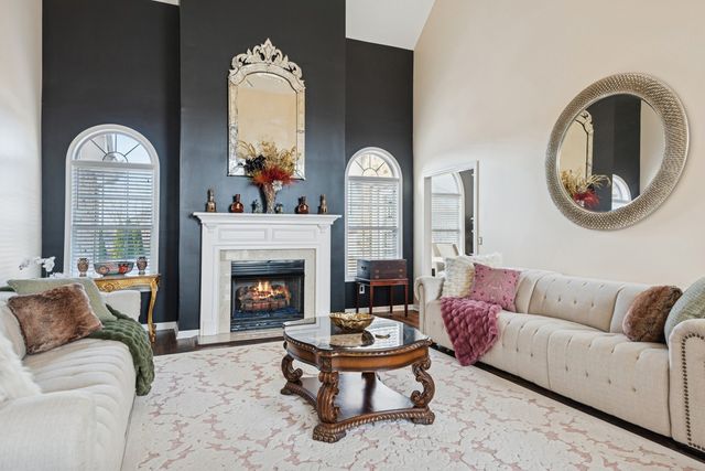 533 Bradford Dr, Gallatin, TN 37066