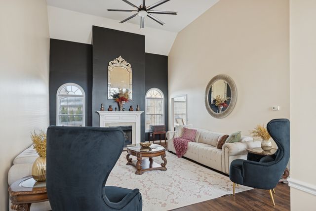 533 Bradford Dr, Gallatin, TN 37066