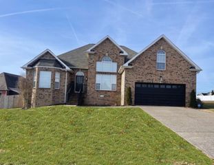 533 Bradford Dr, Gallatin, TN 37066