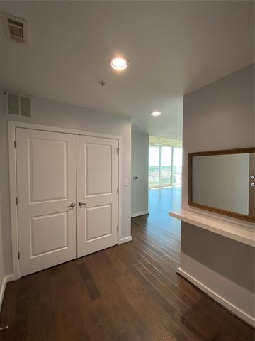 5925 Almeda Road 11002, Houston, TX 77004