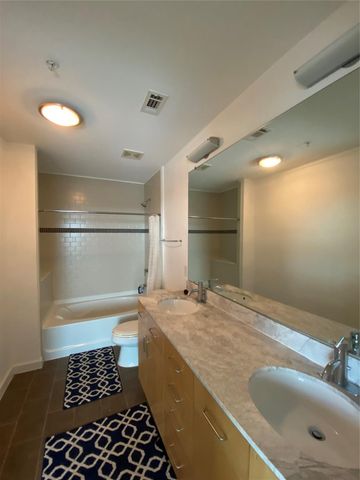 5925 Almeda Road 11002, Houston, TX 77004