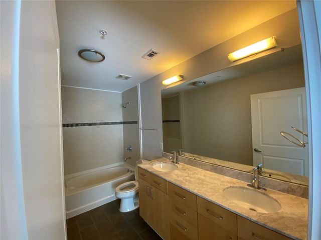 5925 Almeda Road 11002, Houston, TX 77004
