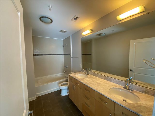 5925 Almeda Road 11002, Houston, TX 77004