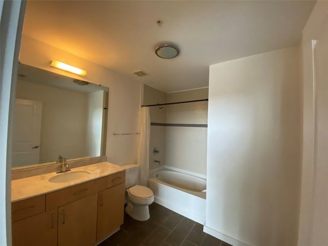 5925 Almeda Road 11002, Houston, TX 77004