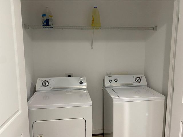 5925 Almeda Road 11002, Houston, TX 77004