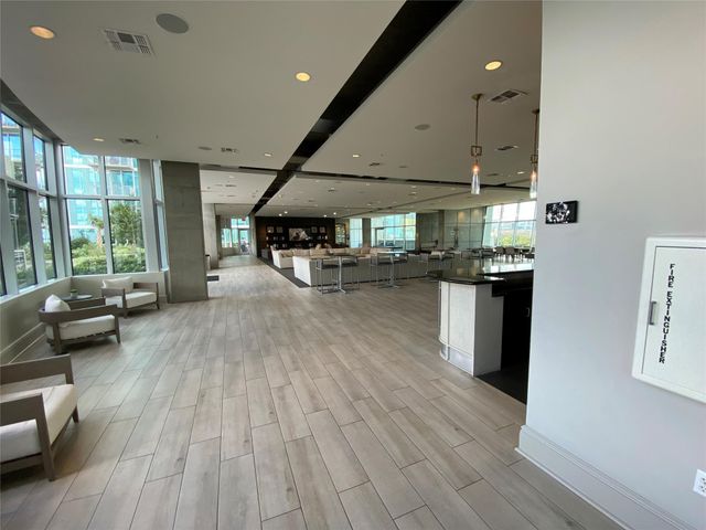 5925 Almeda Road 11002, Houston, TX 77004