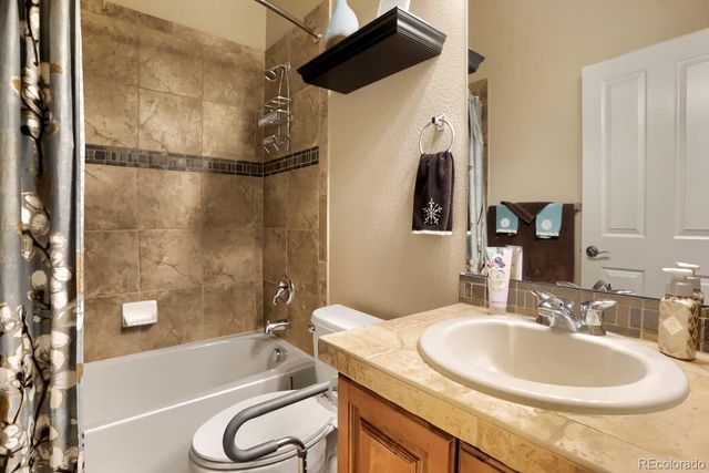 4175 E 139th Avenue, Thornton, CO 80602