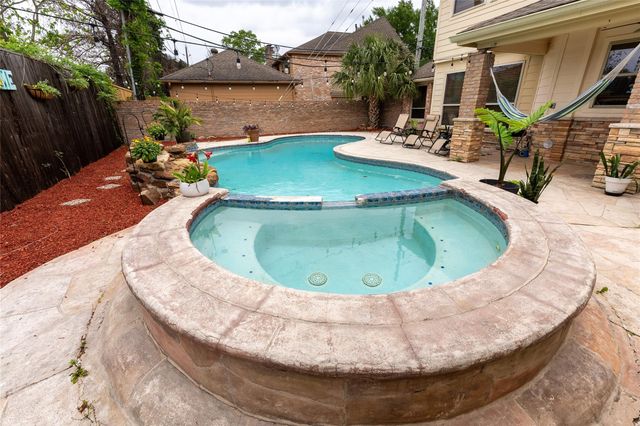 19007 Walden Forest Drive, Humble, TX 77346