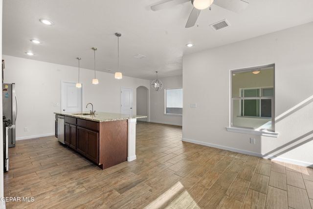 6484 HARAPON Street, El Paso, TX 79932