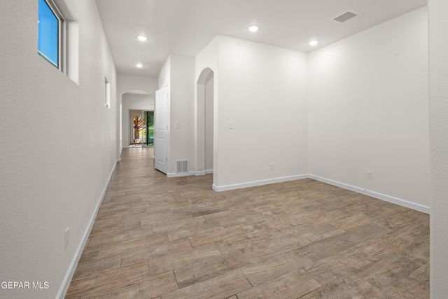 6484 HARAPON Street, El Paso, TX 79932