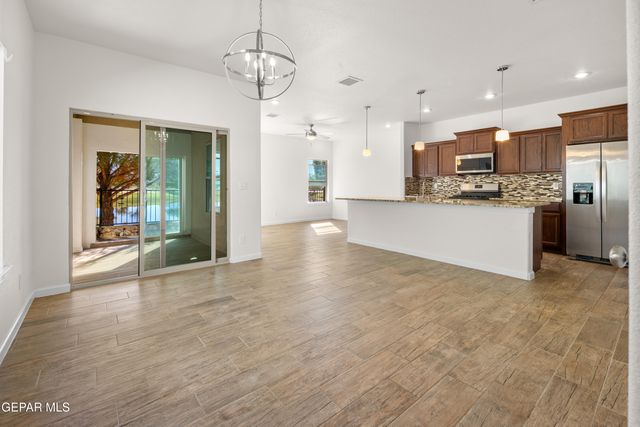 6484 HARAPON Street, El Paso, TX 79932