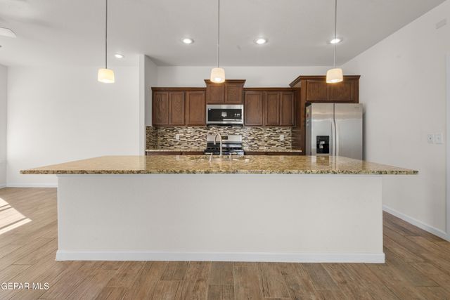 6484 HARAPON Street, El Paso, TX 79932