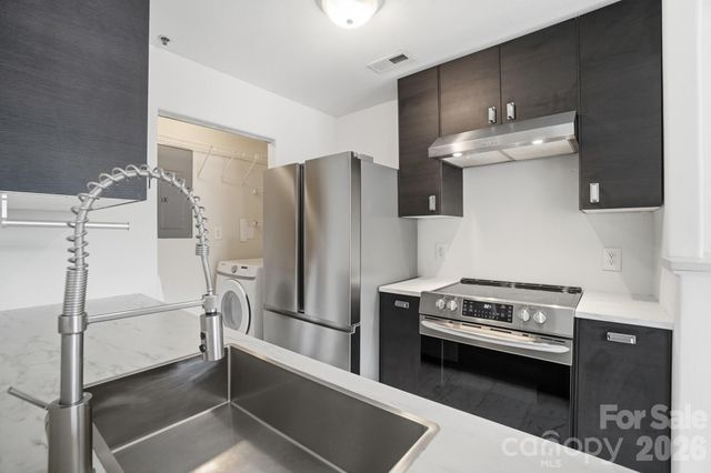 3937 Mohawk Court, Charlotte, NC 28215