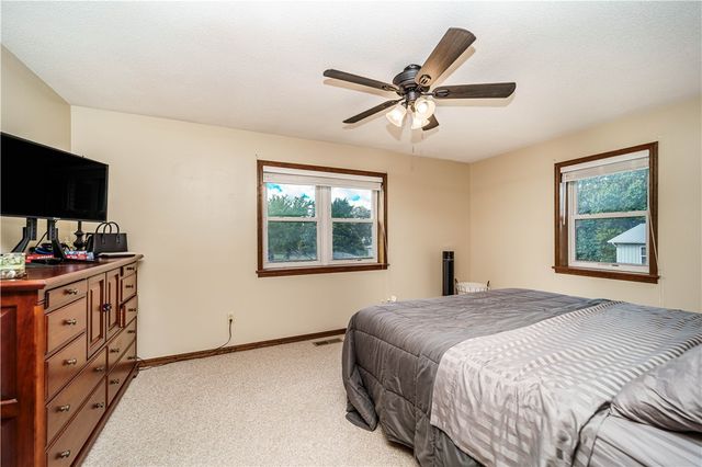 1210 Laura Avenue, Berryville, AR 72616