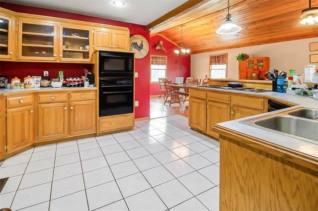 40 SW BB Highway 1, Warrensburg, MO 64093