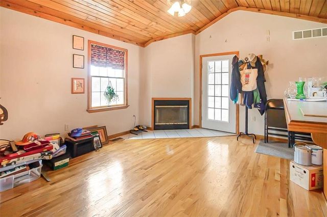 40 SW BB Highway 1, Warrensburg, MO 64093