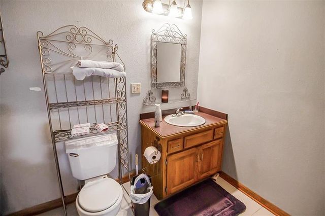 40 SW BB Highway 1, Warrensburg, MO 64093