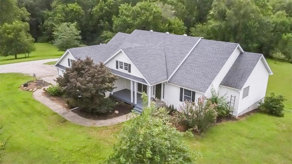 40 SW BB Highway 1, Warrensburg, MO 64093