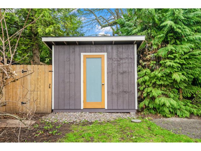 6321 Se TIBBETTS St, Portland, OR 97206