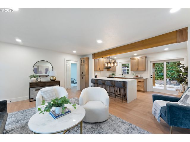 6321 Se TIBBETTS St, Portland, OR 97206