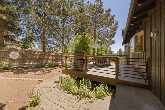 2210 NW 6th Street, Bend, OR 97703