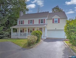 67 Harrison Street, Verona, NJ 07044