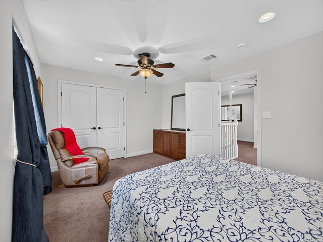 227 Ski Plex Dr, Seguin, TX 78155