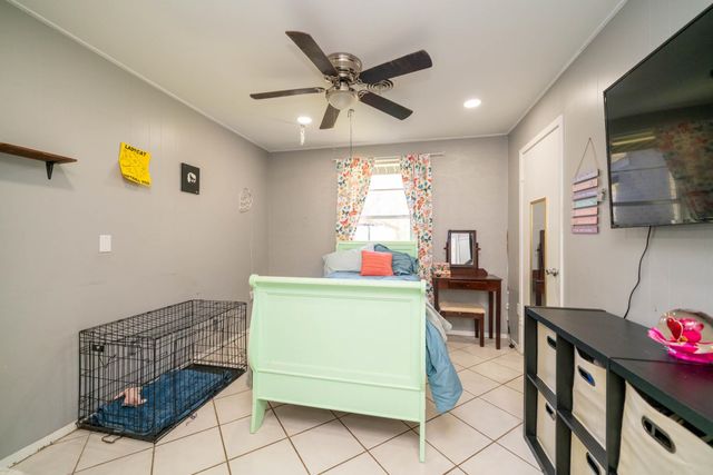 2318 Page Rd, Longview, TX 75601