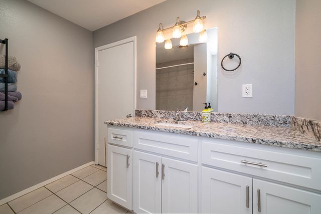 2318 Page Rd, Longview, TX 75601