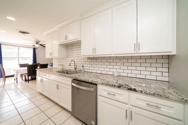 2318 Page Rd, Longview, TX 75601