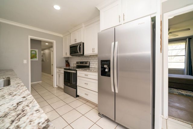 2318 Page Rd, Longview, TX 75601