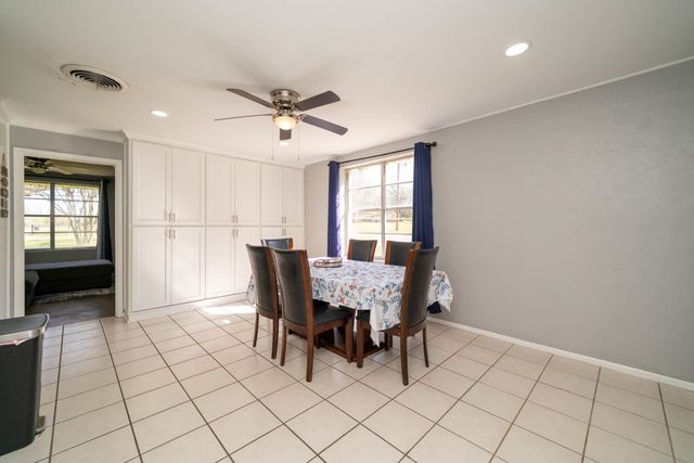 2318 Page Rd, Longview, TX 75601