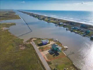 456 Pr 676 Marina Drive, Sargent, TX 77414