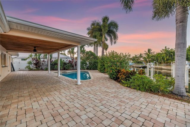 1820 TANGLEWOOD DRIVE NE, St Petersburg, FL 33702