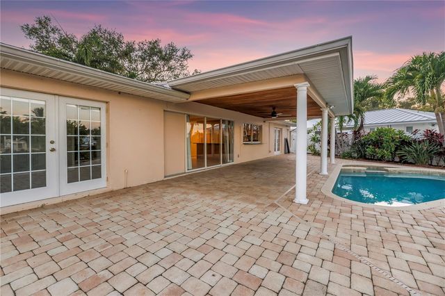 1820 TANGLEWOOD DRIVE NE, St Petersburg, FL 33702