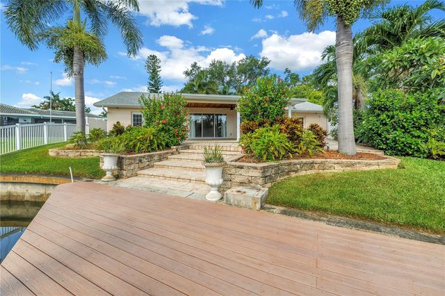 1820 TANGLEWOOD DRIVE NE, St Petersburg, FL 33702