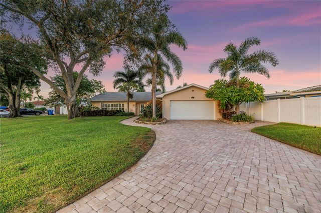 1820 TANGLEWOOD DRIVE NE, St Petersburg, FL 33702