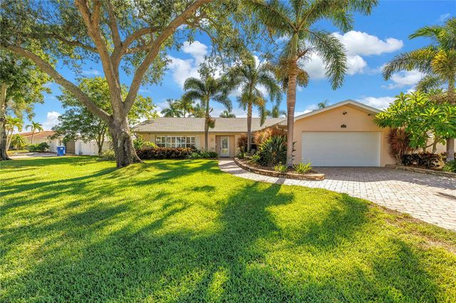 1820 TANGLEWOOD DRIVE NE, St Petersburg, FL 33702
