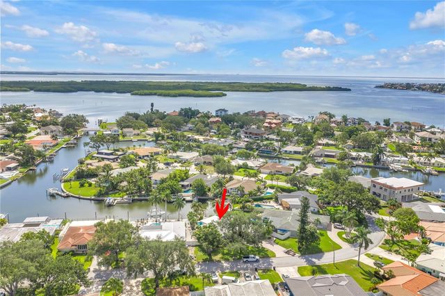 1820 TANGLEWOOD DRIVE NE, St Petersburg, FL 33702