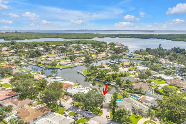 1820 TANGLEWOOD DRIVE NE, St Petersburg, FL 33702