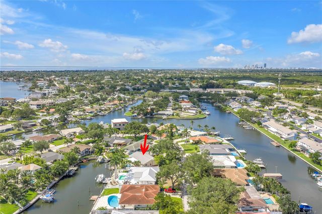 1820 TANGLEWOOD DRIVE NE, St Petersburg, FL 33702
