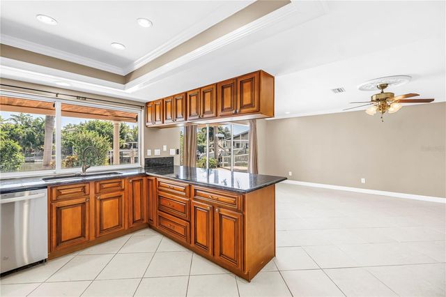 1820 TANGLEWOOD DRIVE NE, St Petersburg, FL 33702