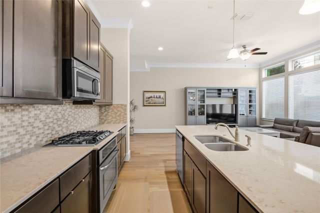 1415 Devonshire Manor Lane, Houston, TX 77055