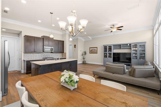 1415 Devonshire Manor Lane, Houston, TX 77055