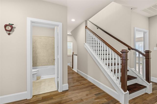 1415 Devonshire Manor Lane, Houston, TX 77055