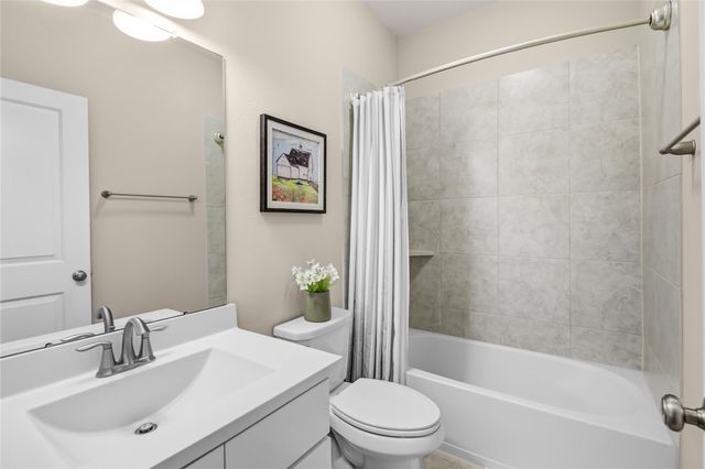 1415 Devonshire Manor Lane, Houston, TX 77055