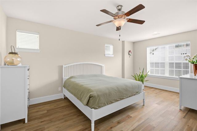 1415 Devonshire Manor Lane, Houston, TX 77055