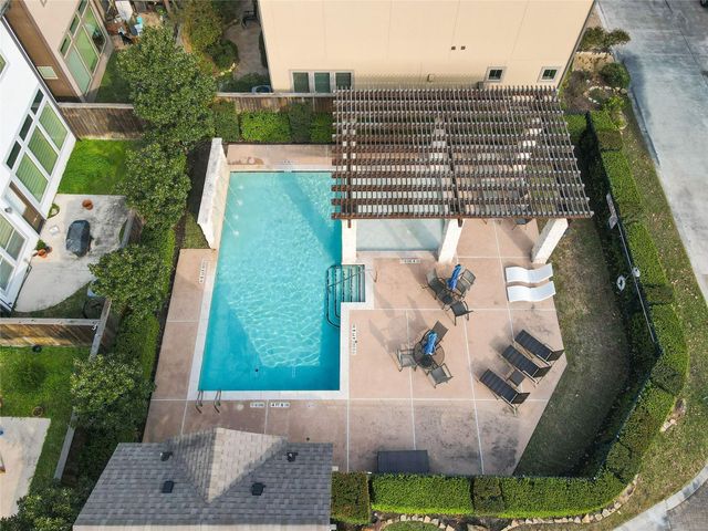 1415 Devonshire Manor Lane, Houston, TX 77055